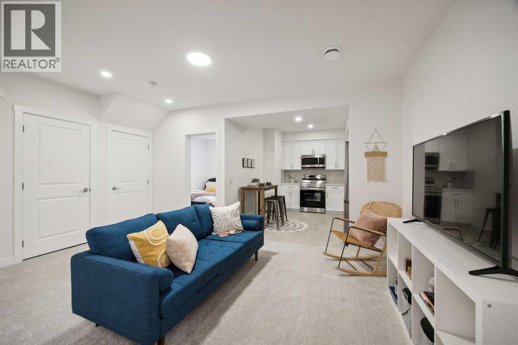 209 Southbow Drive, Cochrane, Alberta  T4C 3J3 - Photo 42 - A2265512