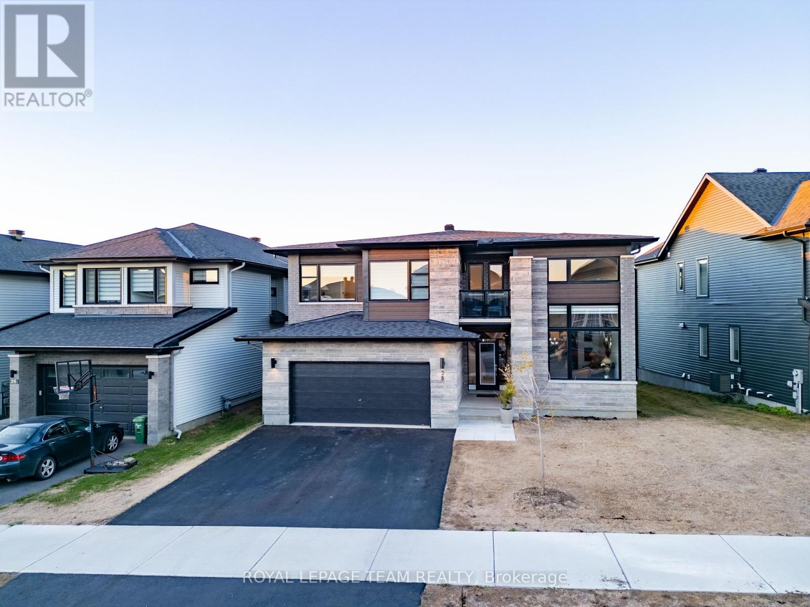 28 DUN SKIPPER DRIVE, Ottawa, Ontario