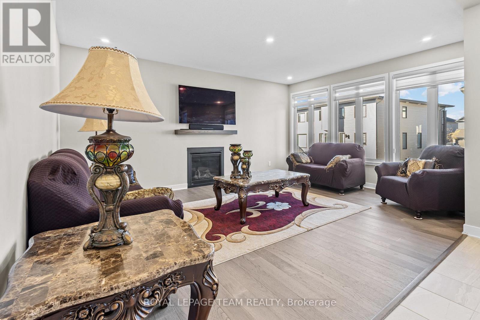 28 Dun Skipper Drive, Ottawa, Ontario  K1X 0J3 - Photo 15 - X12486983