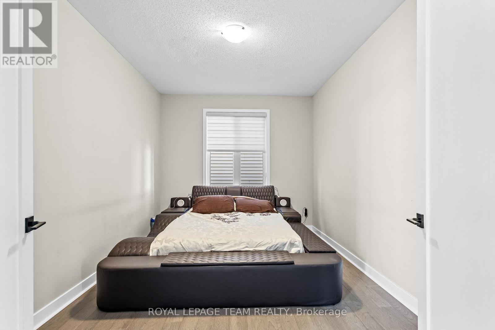 28 Dun Skipper Drive, Ottawa, Ontario  K1X 0J3 - Photo 16 - X12486983