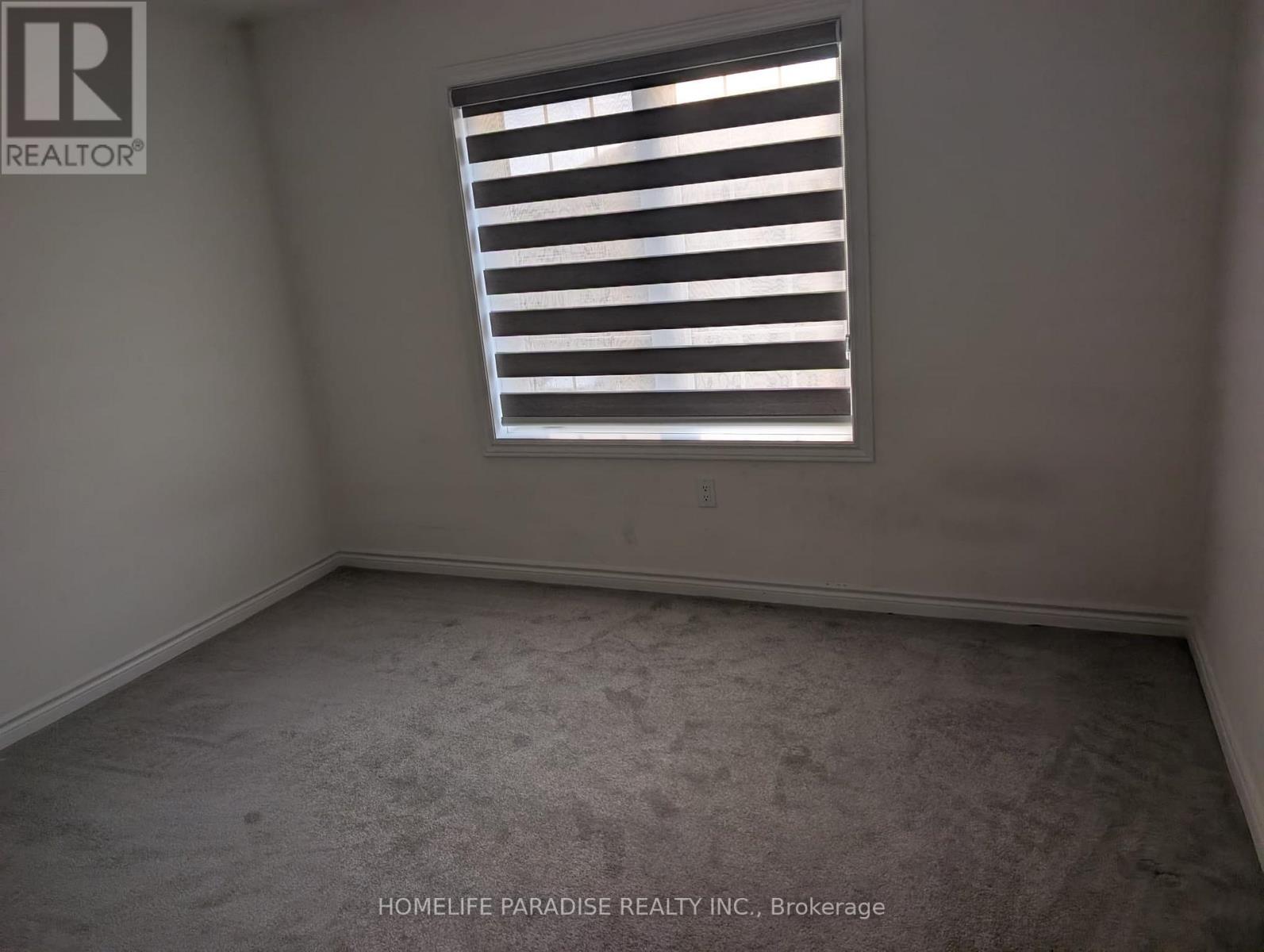 12 Poole Street, Brant, Ontario  N3T 5L8 - Photo 11 - X12486966