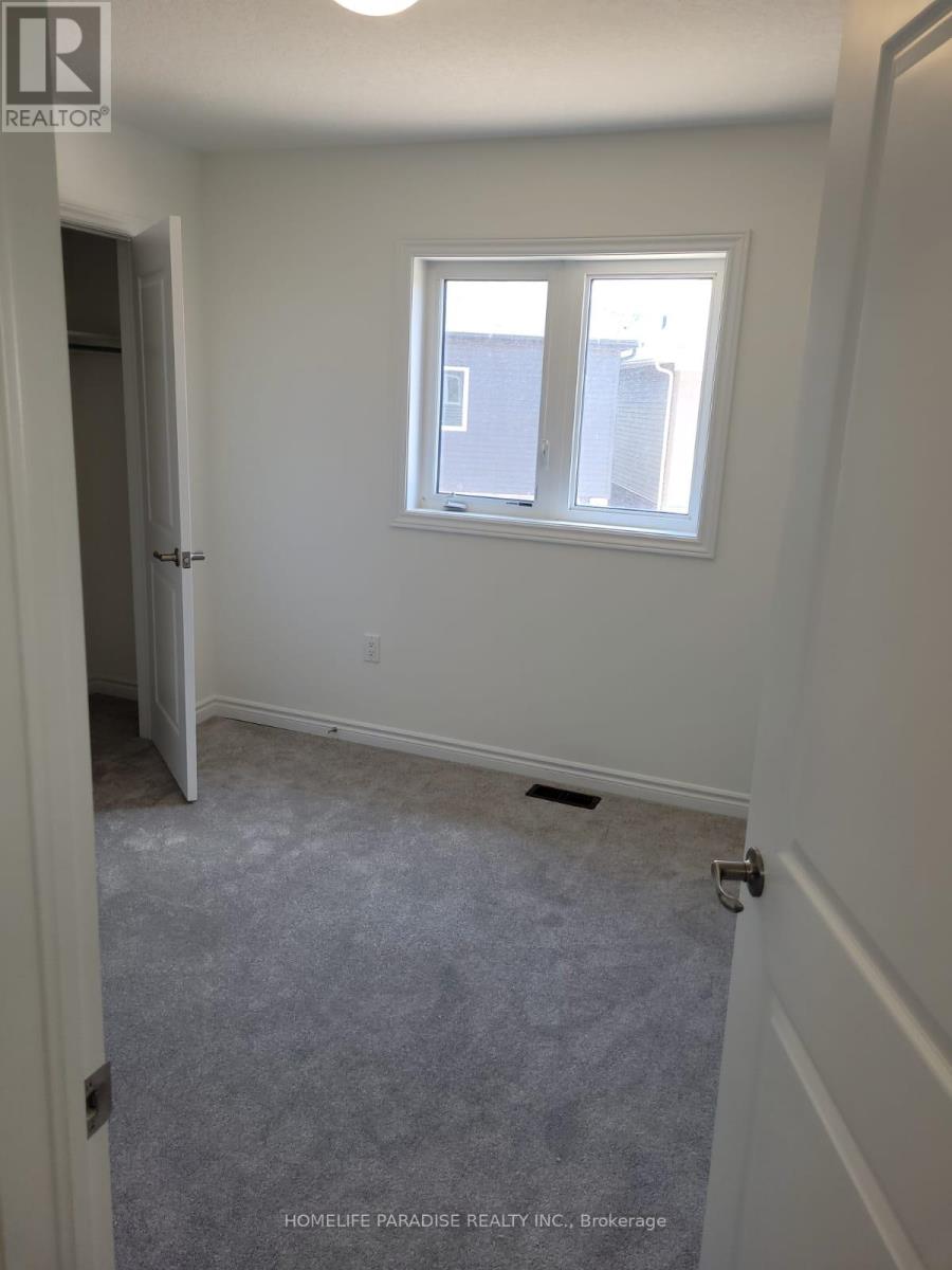 12 Poole Street, Brant, Ontario  N3T 5L8 - Photo 13 - X12486966