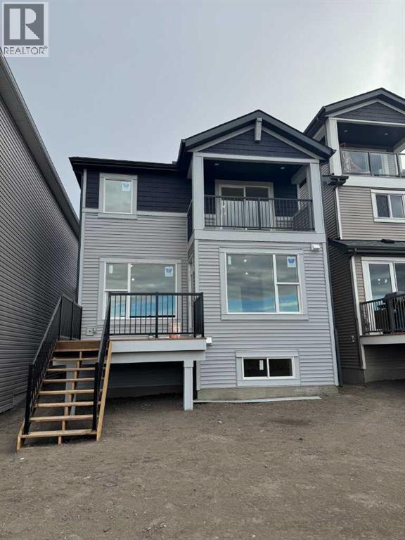 17 Walgrove Bay Se, Calgary, Alberta  T2X 5N9 - Photo 2 - A2260498