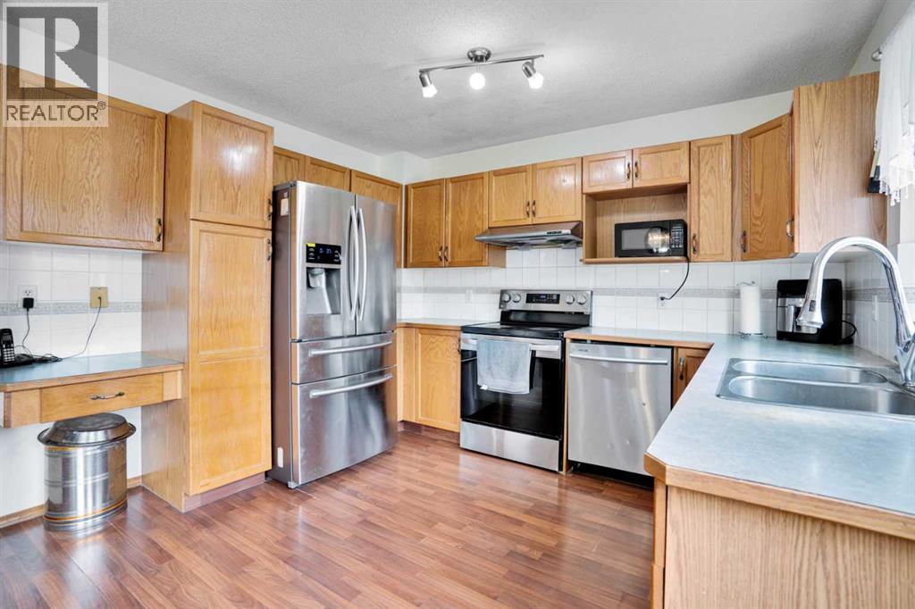 137 Martin Crossing Manor Ne, Calgary, Alberta  T3J 3R6 - Photo 4 - A2260814