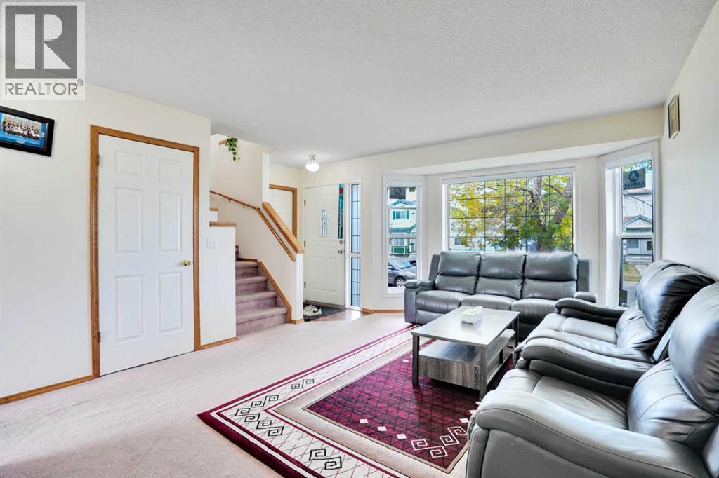 137 Martin Crossing Manor Ne, Calgary, Alberta  T3J 3R6 - Photo 10 - A2260814