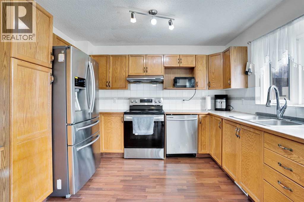 137 Martin Crossing Manor Ne, Calgary, Alberta  T3J 3R6 - Photo 2 - A2260814