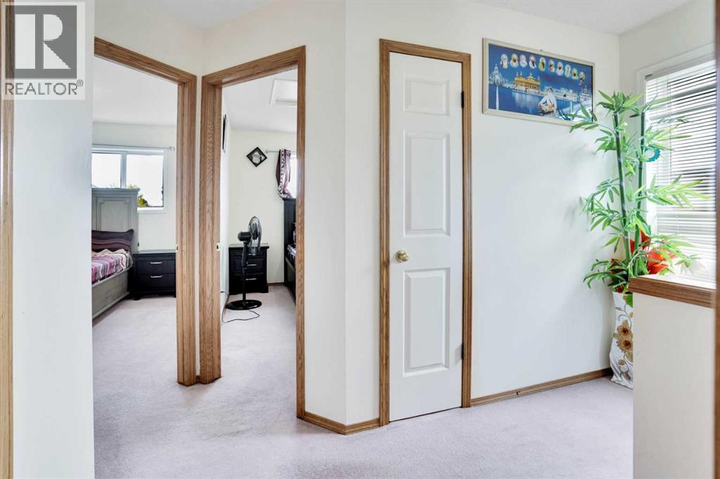 137 Martin Crossing Manor Ne, Calgary, Alberta  T3J 3R6 - Photo 12 - A2260814