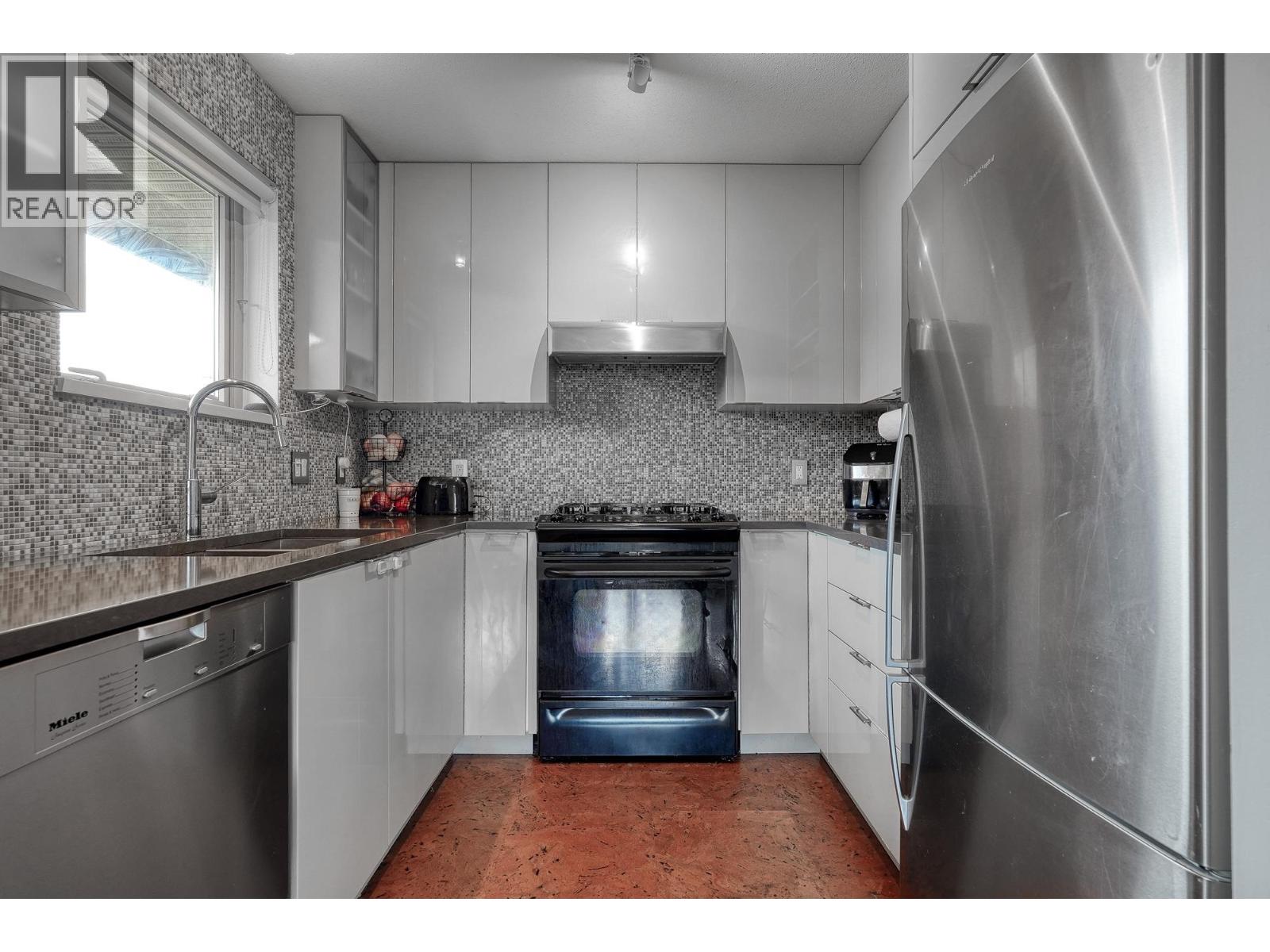 414 500 Klahanie Drive, Port Moody, British Columbia  V3H 5L1 - Photo 12 - R3062822