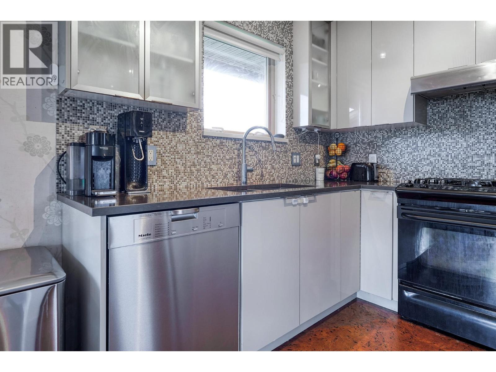 414 500 Klahanie Drive, Port Moody, British Columbia  V3H 5L1 - Photo 13 - R3062822