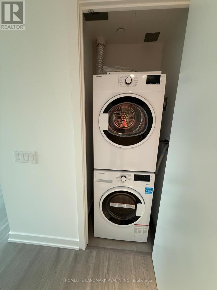 709 - 8 Wellesley Street Sw, Toronto, Ontario  M4Y 0J5 - Photo 12 - C12486972