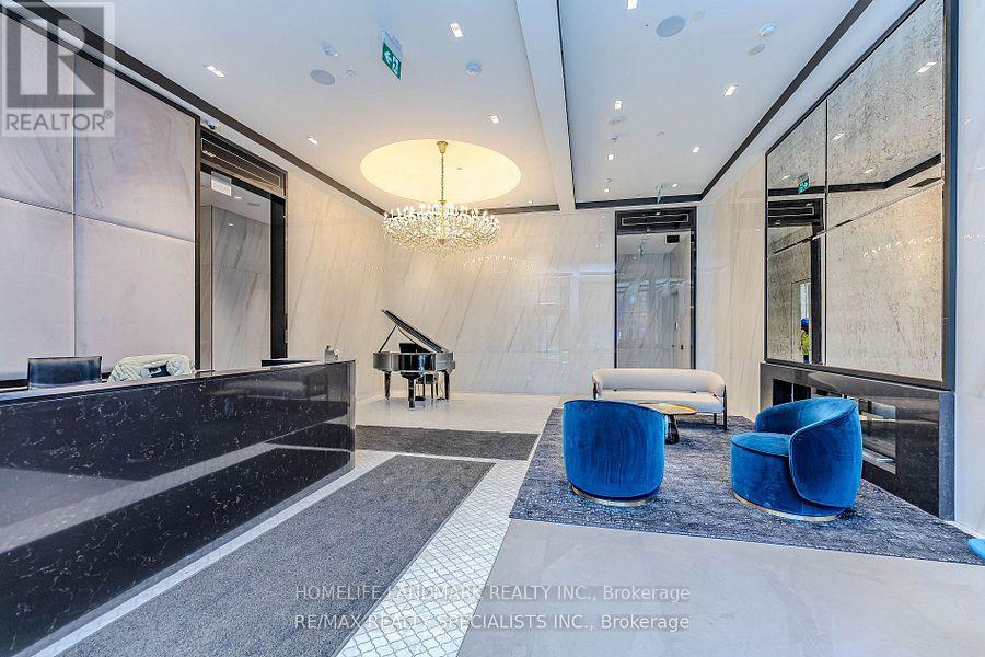 709 - 8 Wellesley Street Sw, Toronto, Ontario  M4Y 0J5 - Photo 3 - C12486972