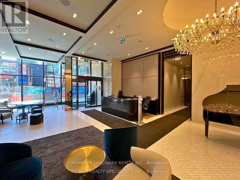 709 - 8 Wellesley Street Sw, Toronto, Ontario  M4Y 0J5 - Photo 5 - C12486972