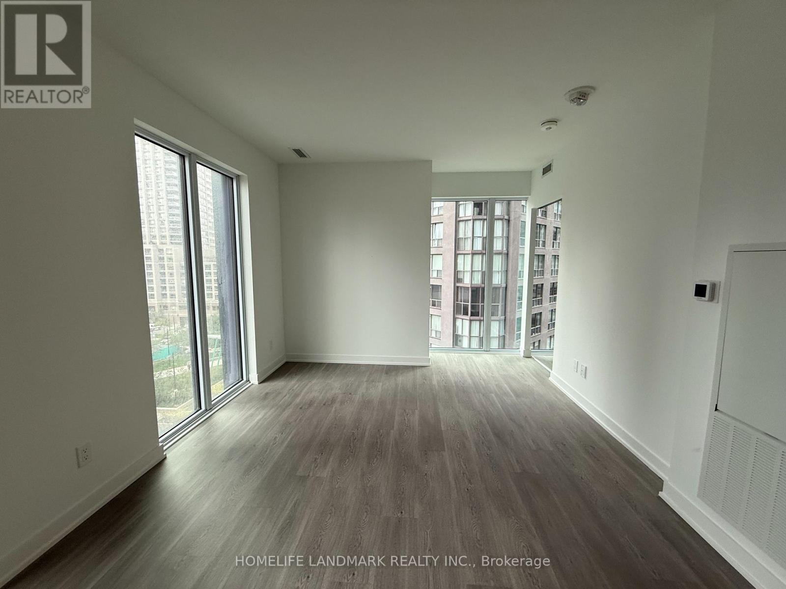 709 - 8 Wellesley Street Sw, Toronto, Ontario  M4Y 0J5 - Photo 8 - C12486972