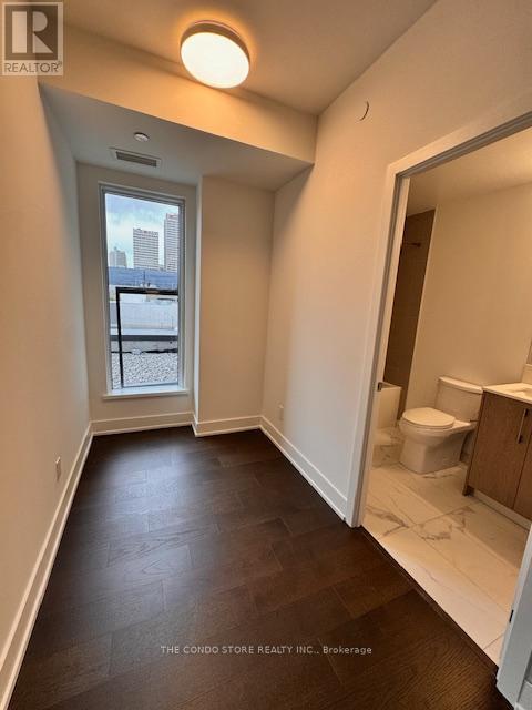 407 - 8 Manor Road W, Toronto, Ontario  M4S 0E6 - Photo 17 - C12486982