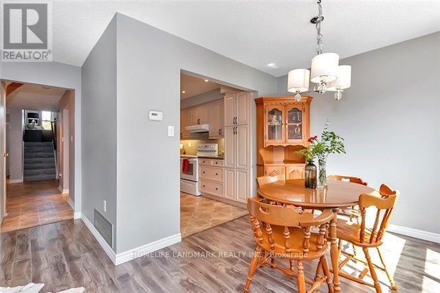 23 Hillfarm Drive, Toronto, Ontario  M1V 3C6 - Photo 8 - E12486978