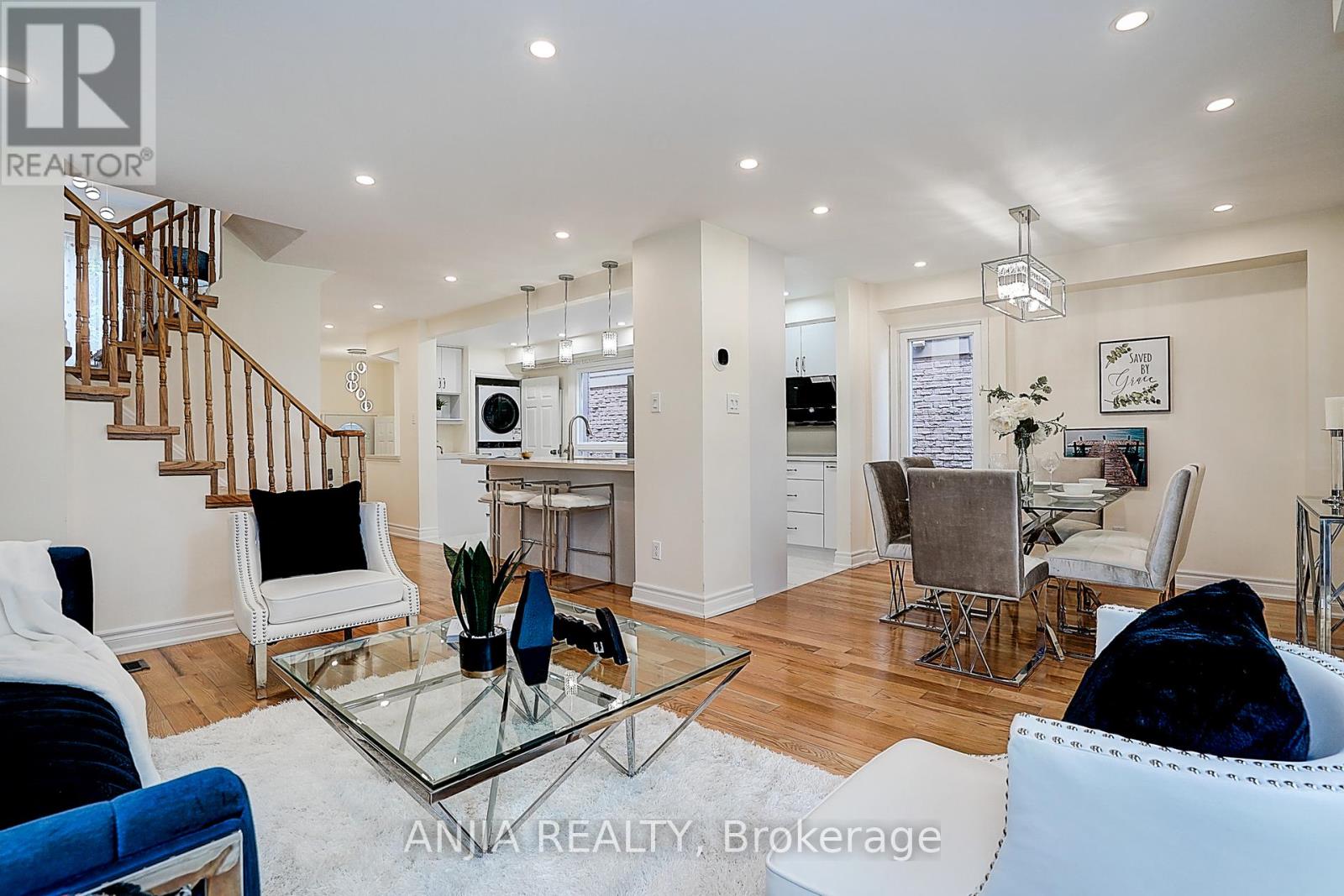 40 Foxglove Court, Markham, Ontario  L3R 3Y3 - Photo 11 - N12486975