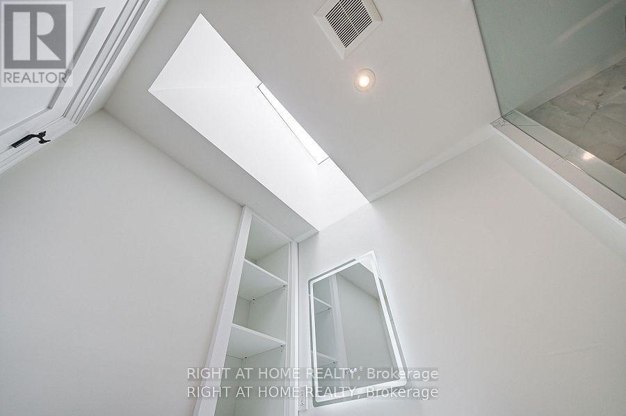 26375 Woodbine Ave Avenue, Georgina, Ontario  L4P 3E9 - Photo 11 - N12486980