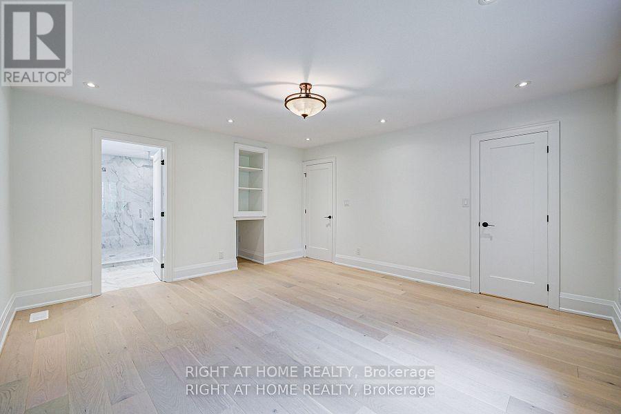 26375 Woodbine Ave Avenue, Georgina, Ontario  L4P 3E9 - Photo 16 - N12486980