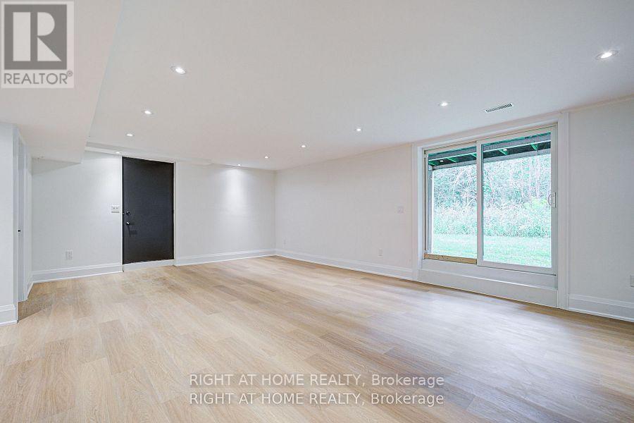 26375 Woodbine Ave Avenue, Georgina, Ontario  L4P 3E9 - Photo 21 - N12486980