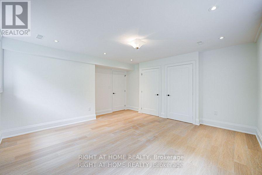 26375 Woodbine Ave Avenue, Georgina, Ontario  L4P 3E9 - Photo 26 - N12486980