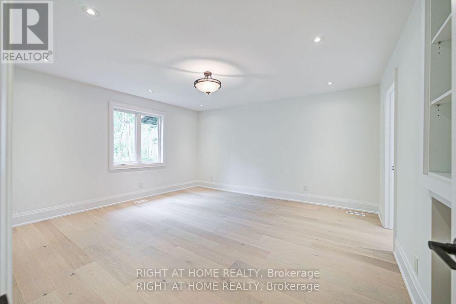 26375 Woodbine Ave Avenue, Georgina, Ontario  L4P 3E9 - Photo 30 - N12486980