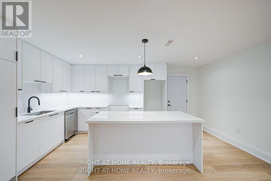 26375 Woodbine Ave Avenue, Georgina, Ontario  L4P 3E9 - Photo 31 - N12486980