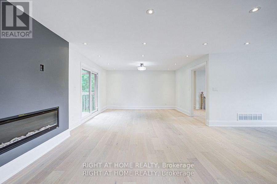 26375 Woodbine Ave Avenue, Georgina, Ontario  L4P 3E9 - Photo 6 - N12486980