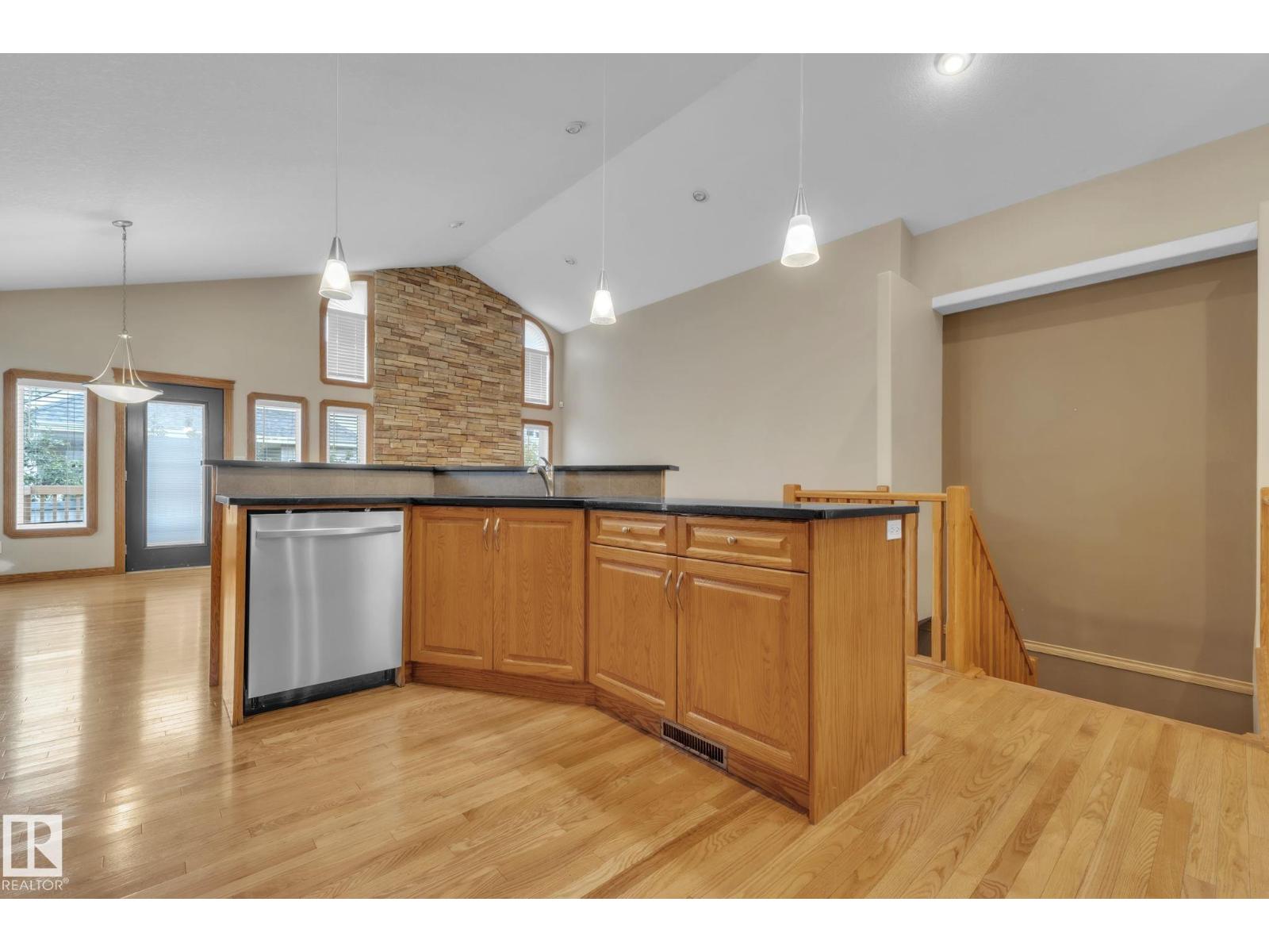 1217 Summerside Dr Sw, Edmonton, Alberta  T6X 1C5 - Photo 12 - E4460130