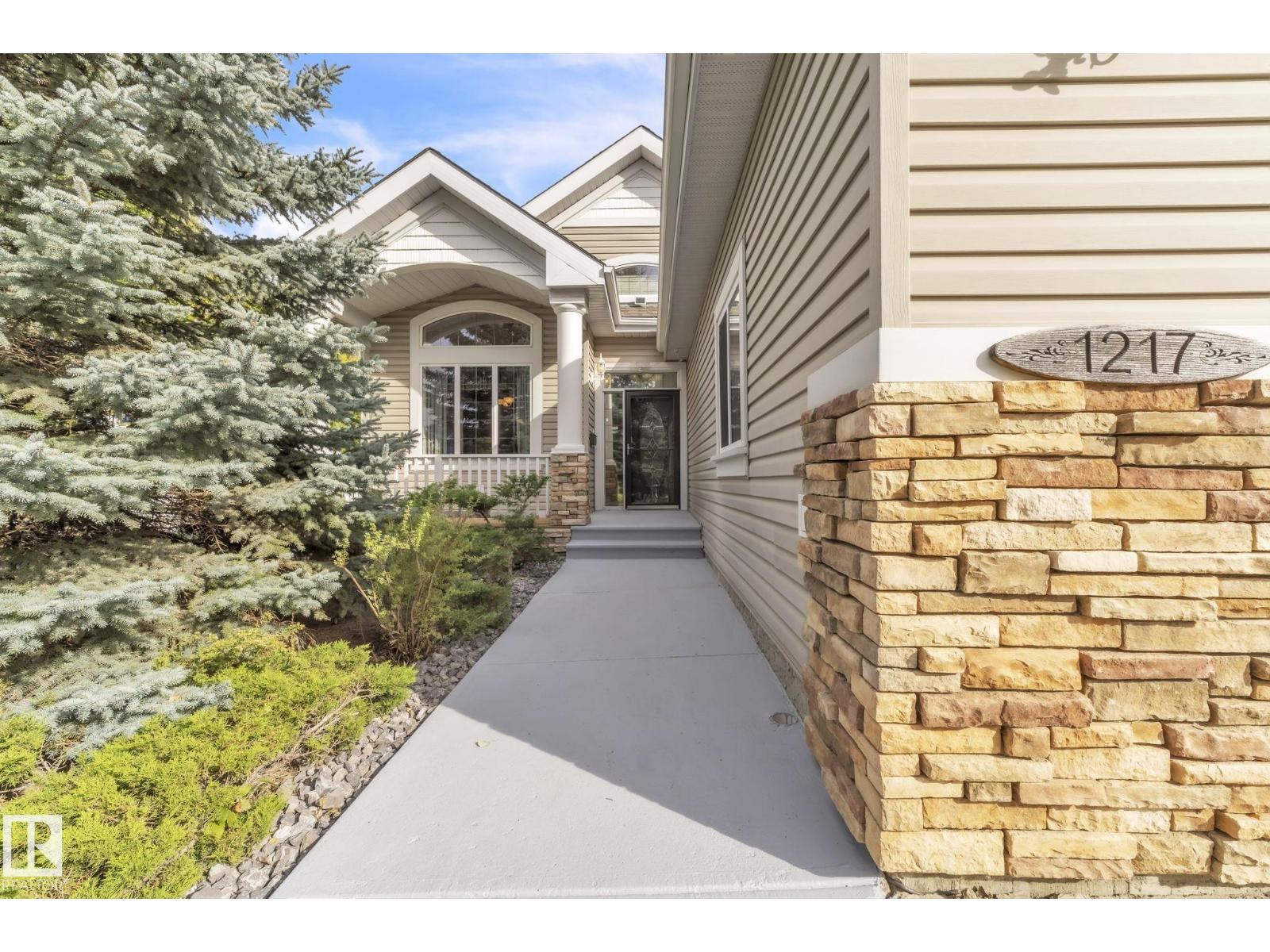 1217 Summerside Dr Sw, Edmonton, Alberta  T6X 1C5 - Photo 2 - E4460130