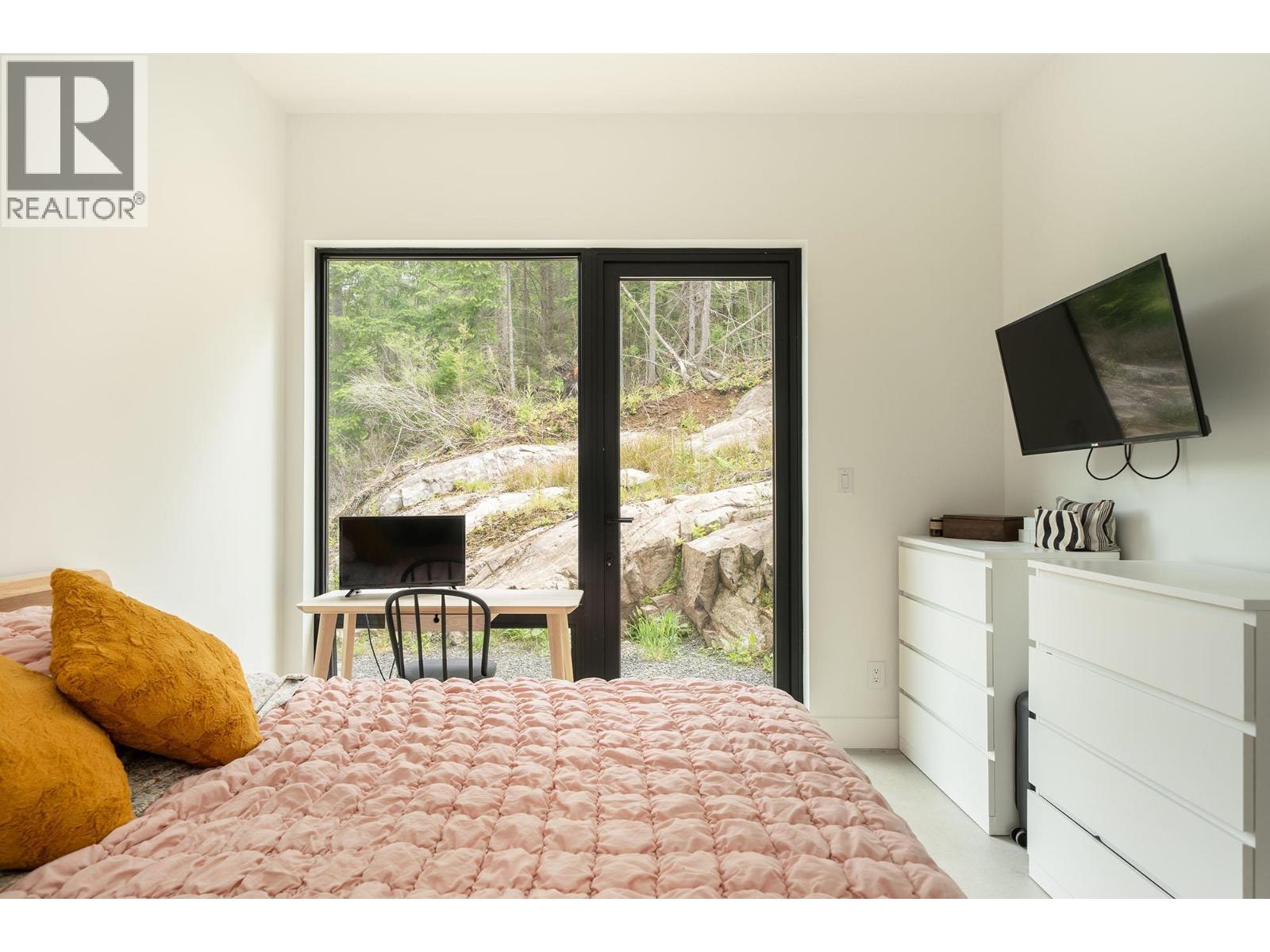 1290 Cowan Point Drive, Bowen Island, British Columbia  V0N 1G2 - Photo 23 - R3020217