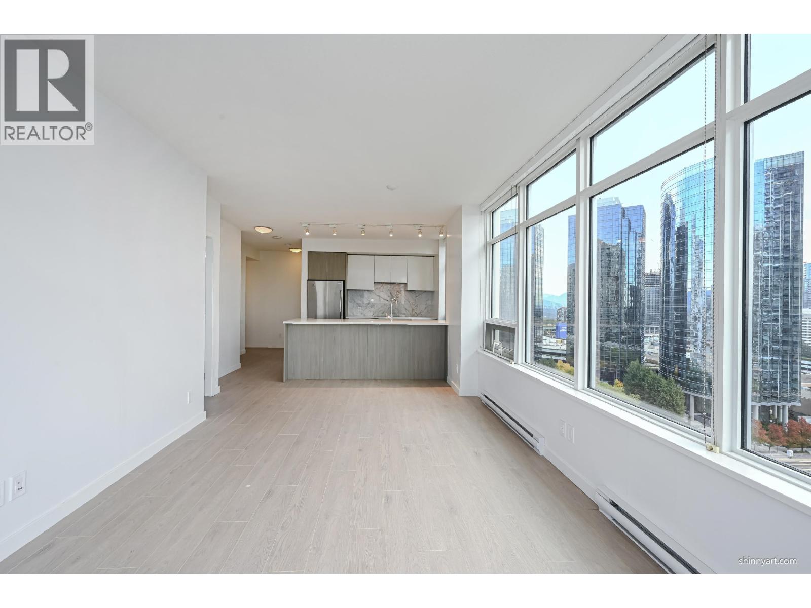 1805 6461 Telford Avenue, Burnaby, British Columbia  V5H 0B7 - Photo 2 - R3060403