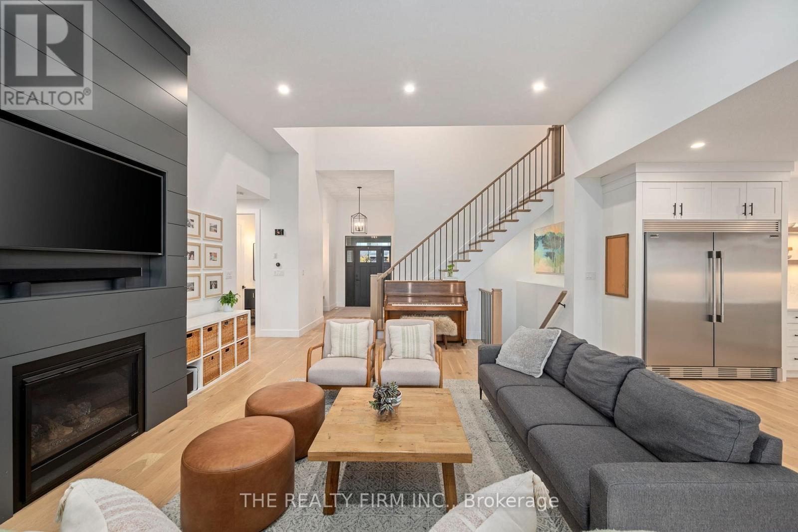 2568 Lucas Avenue, Strathroy-Caradoc (Mount Brydges), Ontario  N0L 1W0 - Photo 11 - X12486989