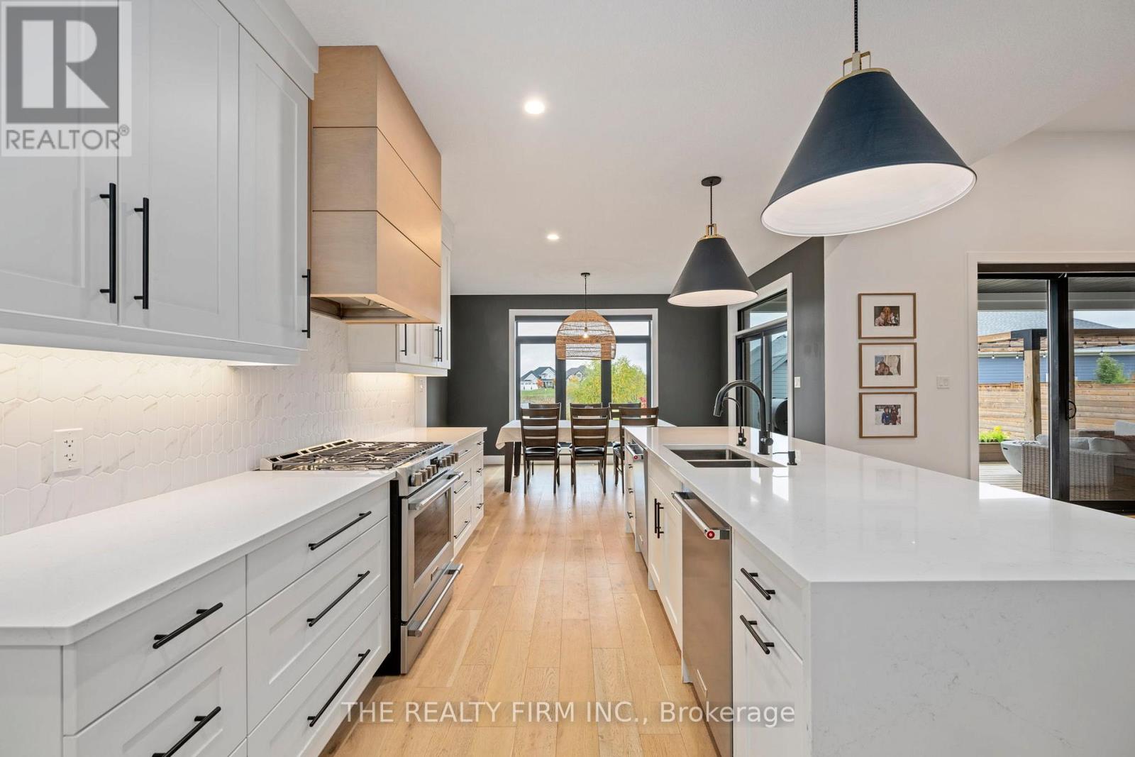 2568 Lucas Avenue, Strathroy-Caradoc (Mount Brydges), Ontario  N0L 1W0 - Photo 15 - X12486989