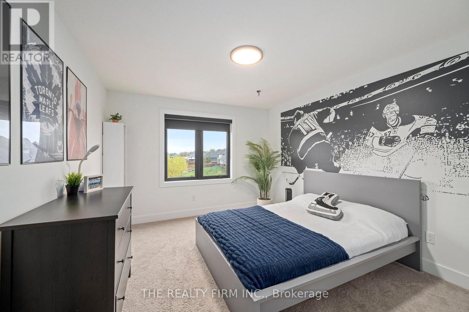 2568 Lucas Avenue, Strathroy-Caradoc (Mount Brydges), Ontario  N0L 1W0 - Photo 28 - X12486989