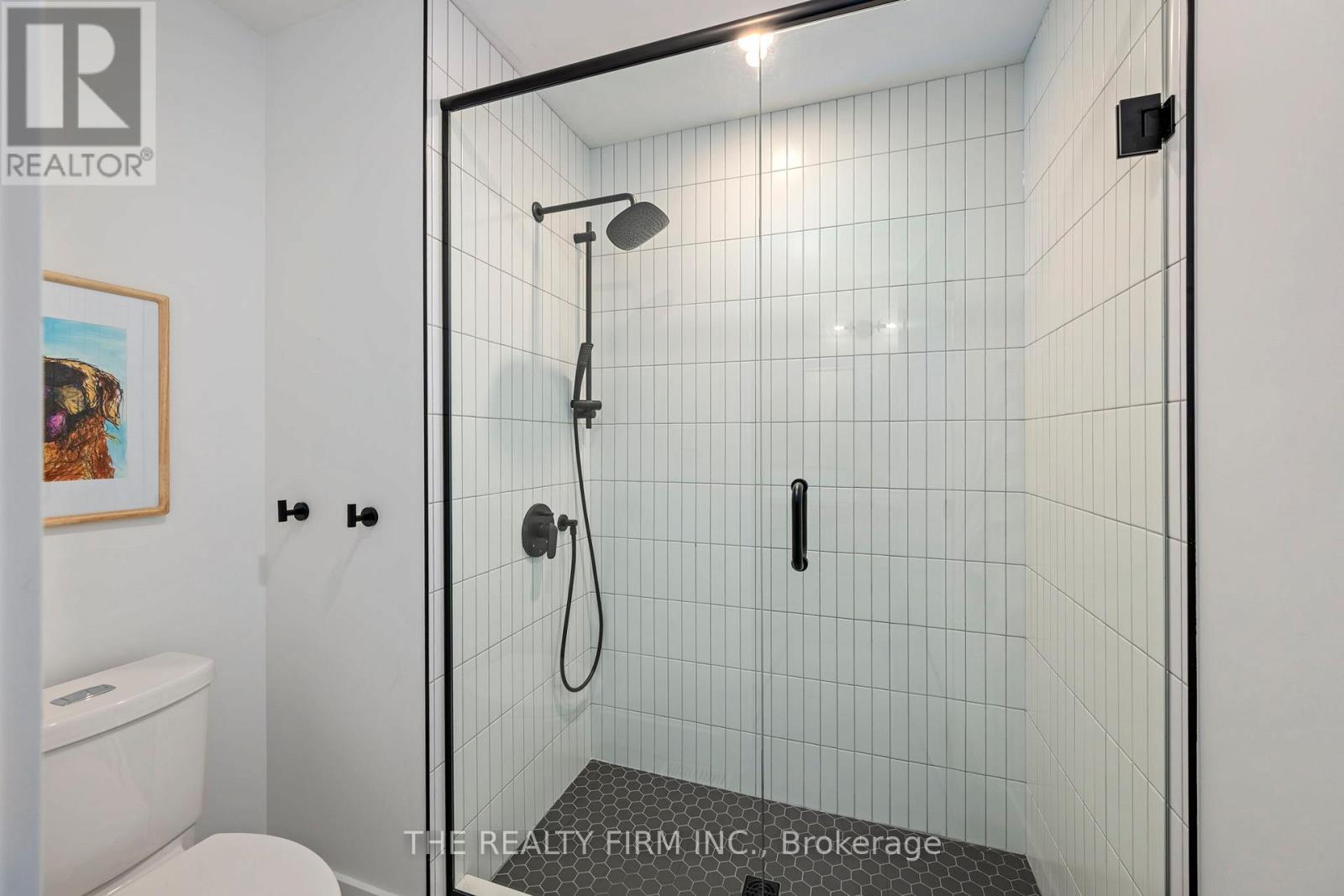 2568 Lucas Avenue, Strathroy-Caradoc (Mount Brydges), Ontario  N0L 1W0 - Photo 31 - X12486989