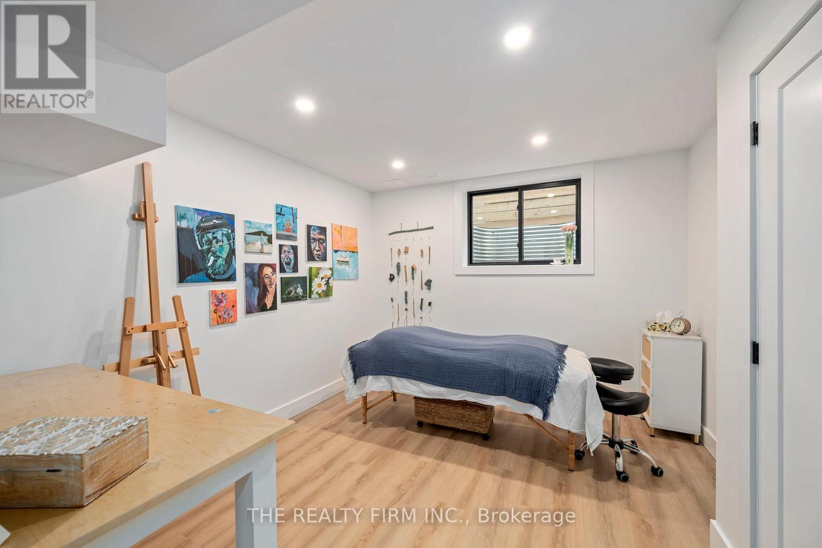 2568 Lucas Avenue, Strathroy-Caradoc (Mount Brydges), Ontario  N0L 1W0 - Photo 33 - X12486989