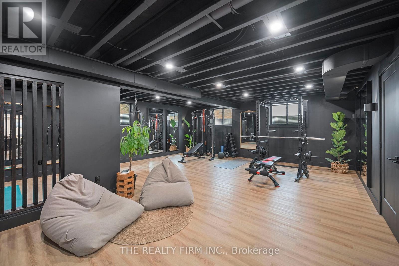 2568 Lucas Avenue, Strathroy-Caradoc (Mount Brydges), Ontario  N0L 1W0 - Photo 36 - X12486989