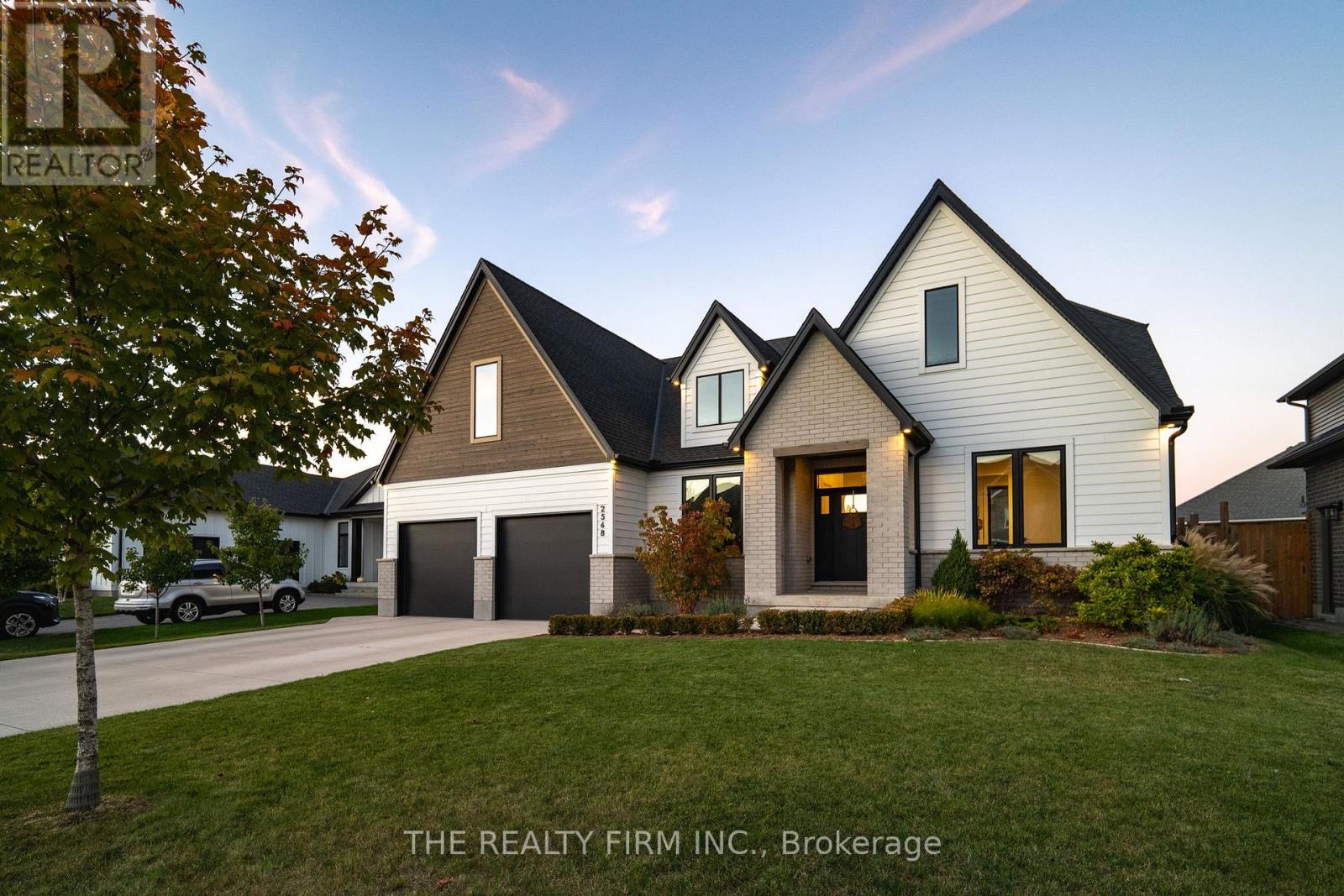 2568 Lucas Avenue, Strathroy-Caradoc (Mount Brydges), Ontario  N0L 1W0 - Photo 4 - X12486989