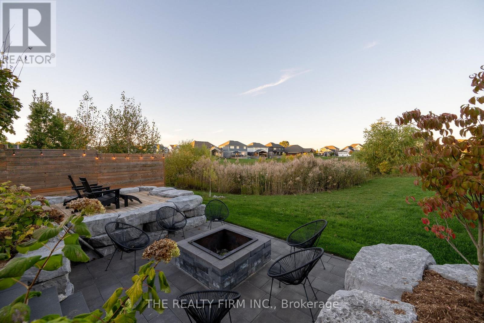 2568 Lucas Avenue, Strathroy-Caradoc (Mount Brydges), Ontario  N0L 1W0 - Photo 46 - X12486989