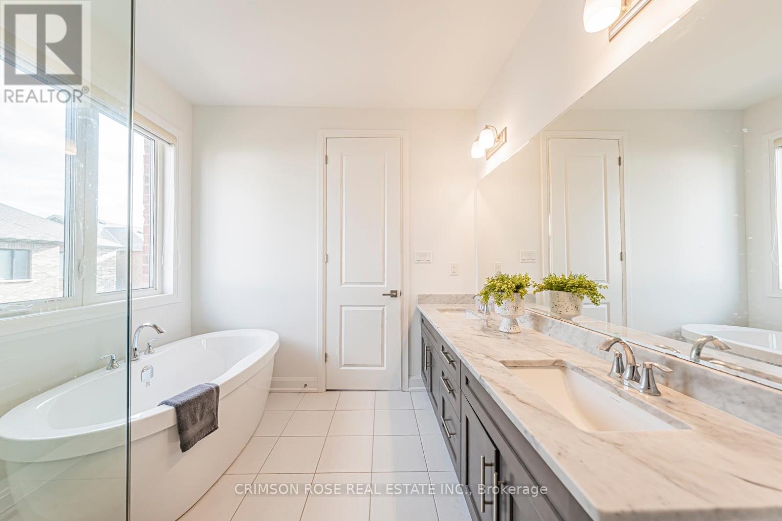 3045 William Cutmore Boulevard, Oakville, Ontario  L6H 3S2 - Photo 30 - W12486976