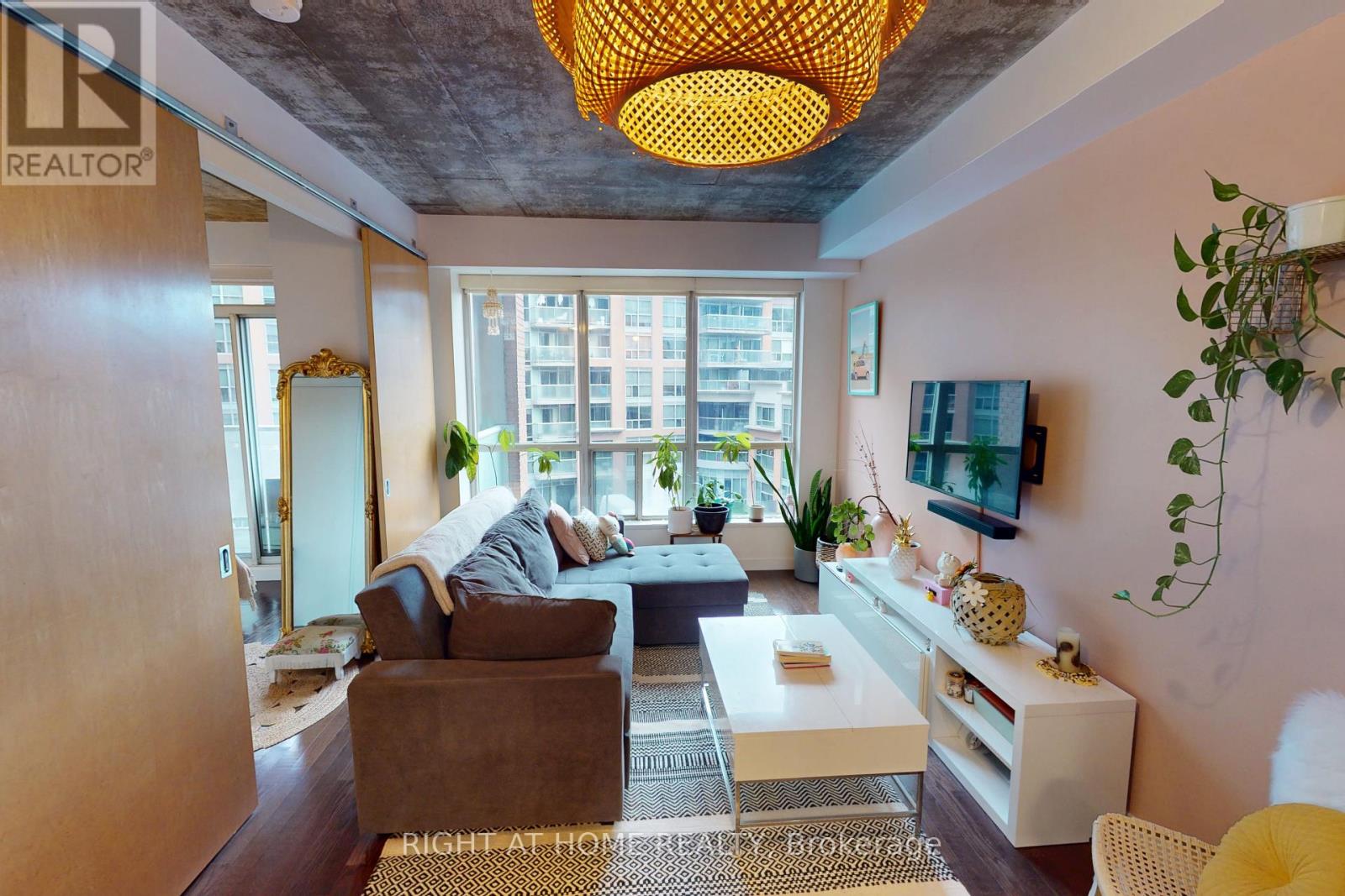 403 - 1 Shaw Street, Toronto, Ontario  M6K 0A1 - Photo 11 - C12487003