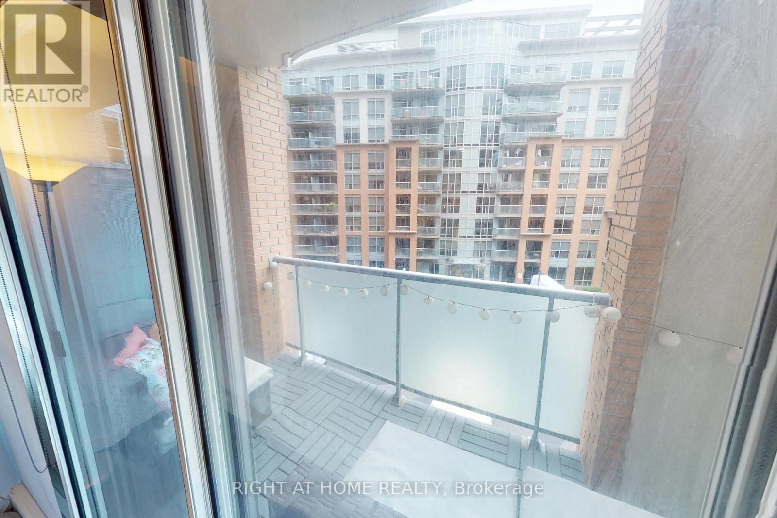 403 - 1 Shaw Street, Toronto, Ontario  M6K 0A1 - Photo 21 - C12487003