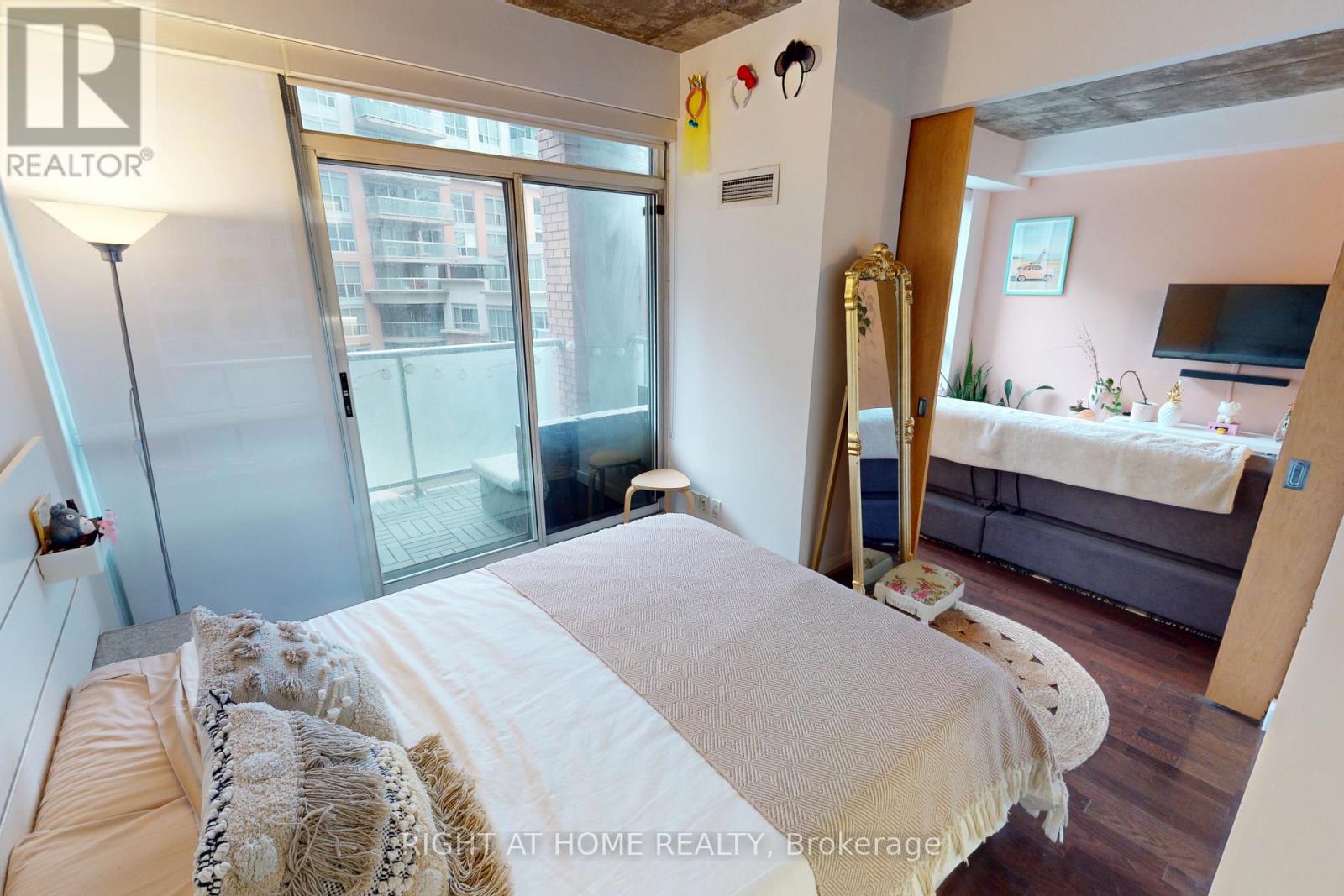 403 - 1 Shaw Street, Toronto, Ontario  M6K 0A1 - Photo 23 - C12487003