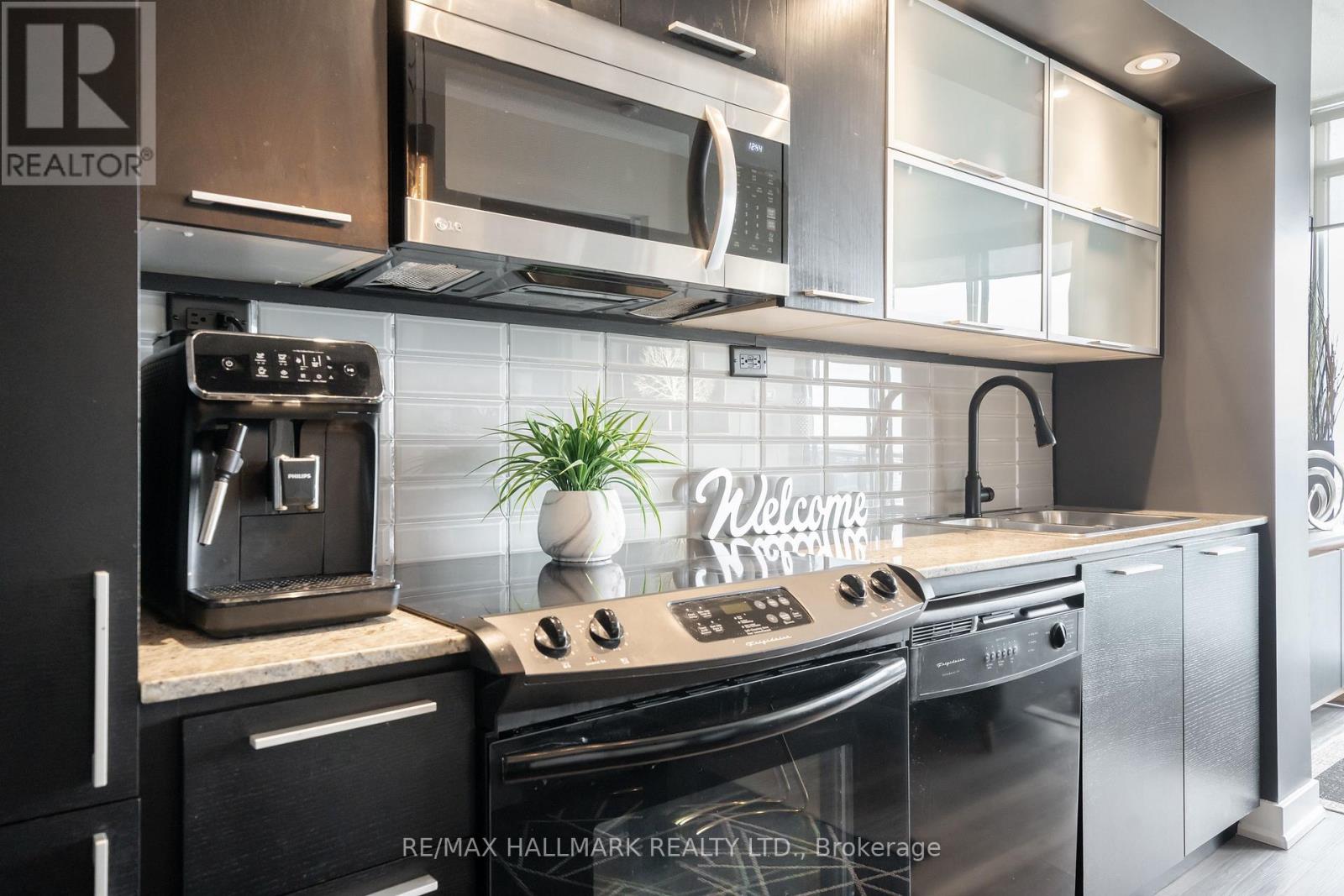 3008 - 25 Capreol Court, Toronto, Ontario  M5V 3Z7 - Photo 12 - C12487007