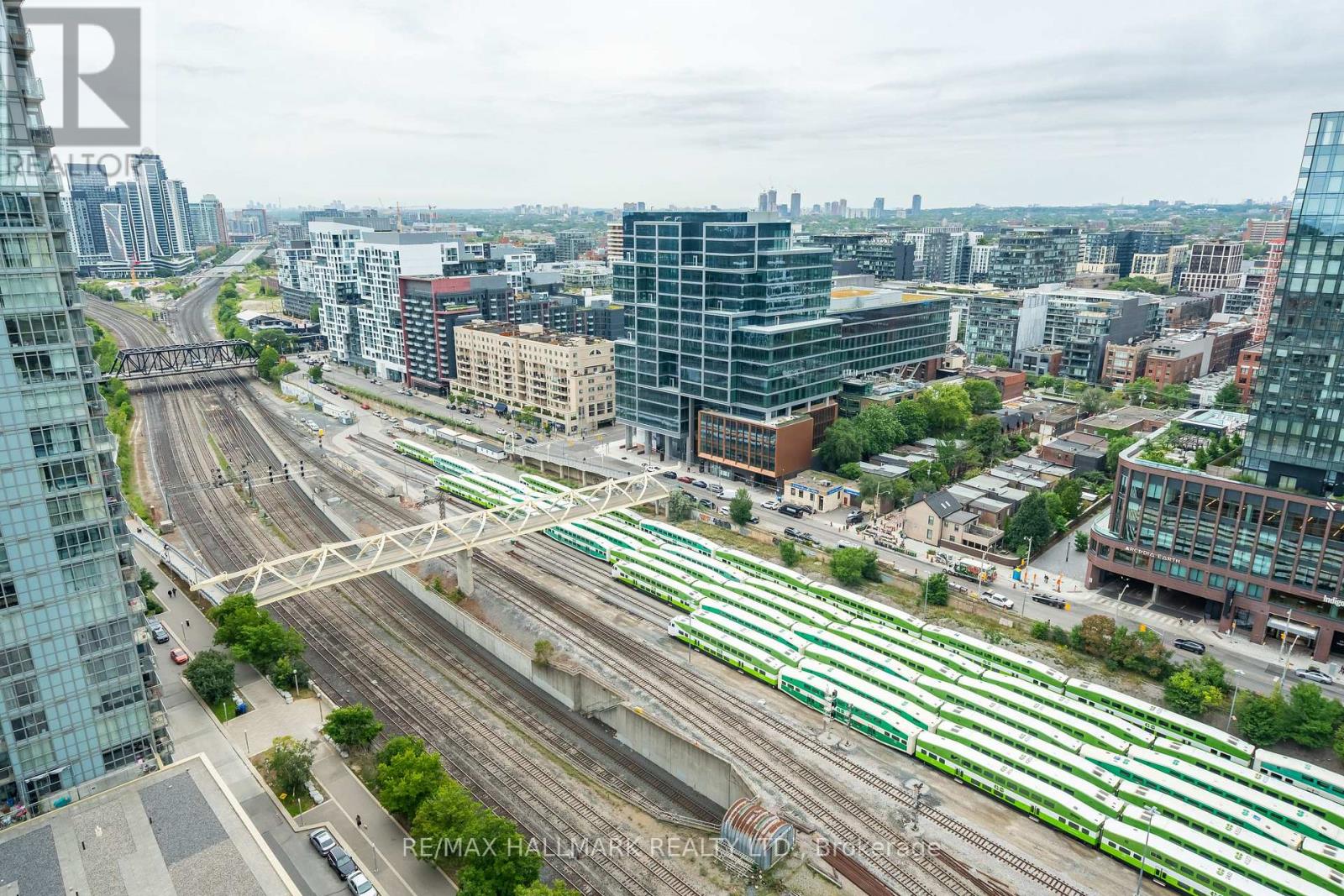 3008 - 25 Capreol Court, Toronto, Ontario  M5V 3Z7 - Photo 26 - C12487007