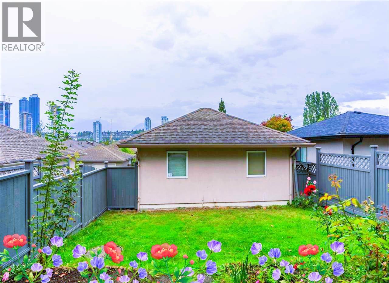 5057 Dominion Street, Burnaby, British Columbia  V5G 1C8 - Photo 3 - R3060061