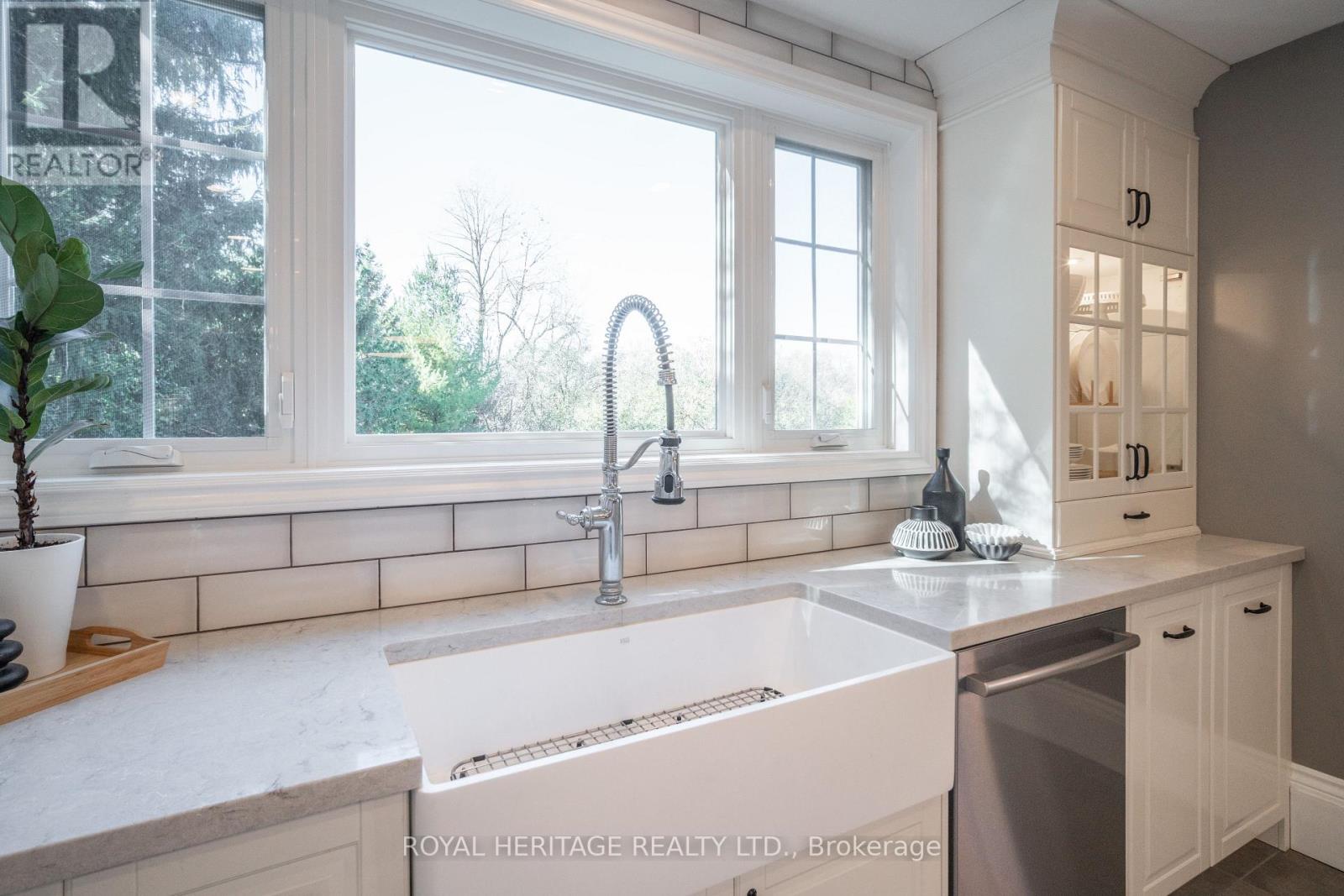 5258 Old Brock Road, Pickering, Ontario  L1Y 1A1 - Photo 15 - E12486987