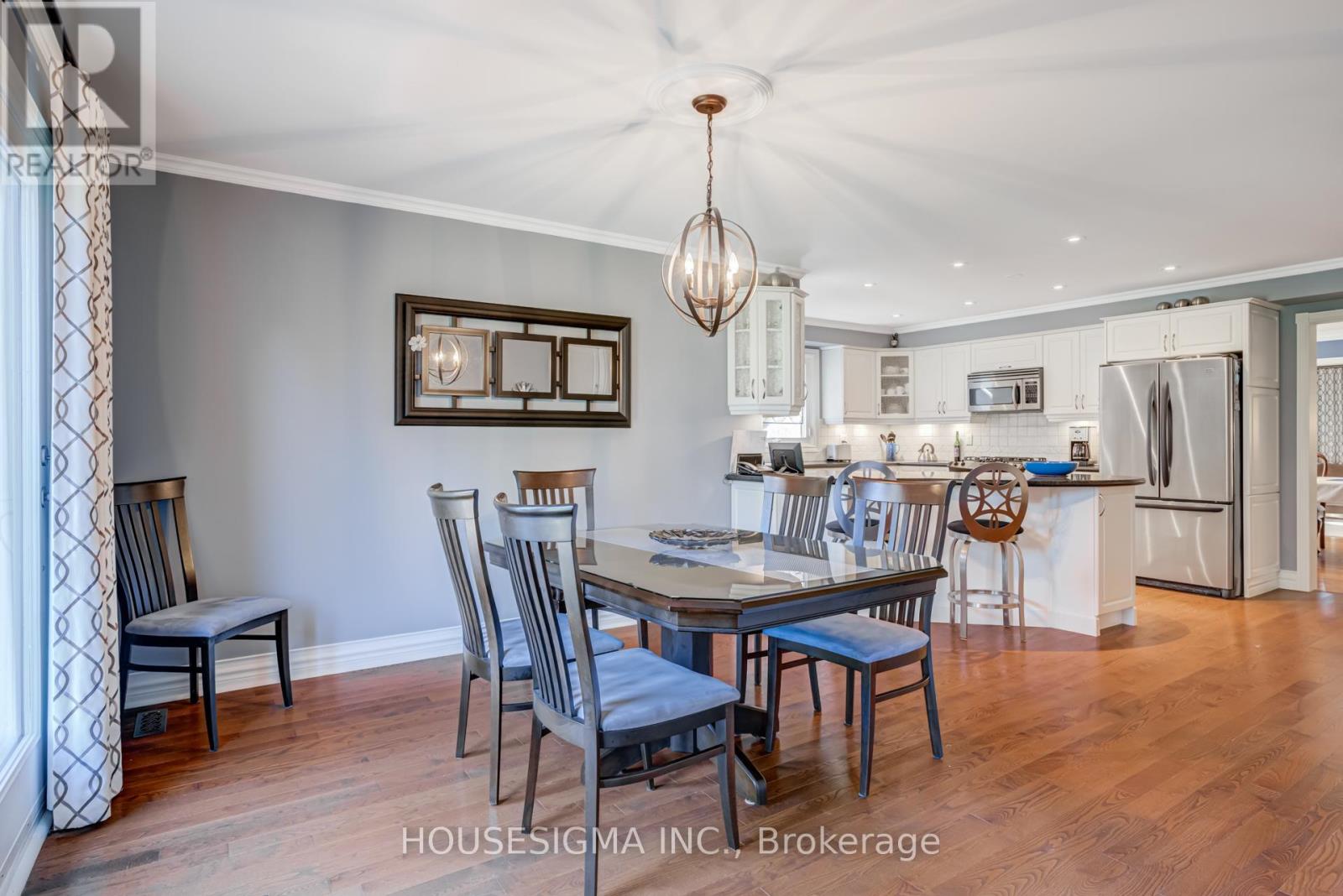 9 Montclair Road, Richmond Hill, Ontario  L4B 2T4 - Photo 15 - N12486991