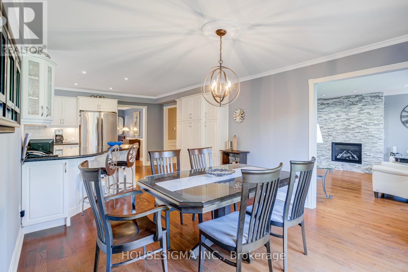 9 Montclair Road, Richmond Hill, Ontario  L4B 2T4 - Photo 16 - N12486991