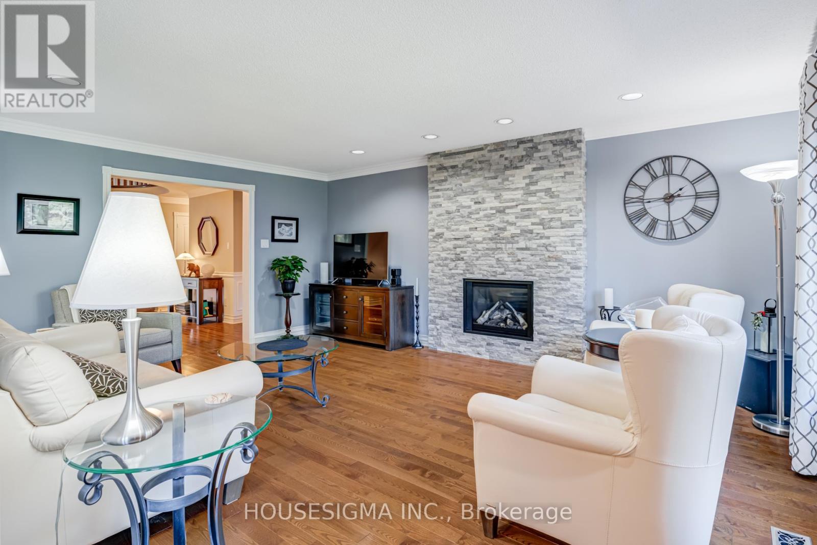 9 Montclair Road, Richmond Hill, Ontario  L4B 2T4 - Photo 17 - N12486991